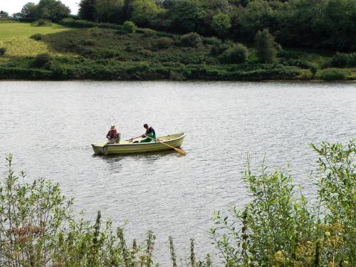 Trout-fishing-Clatworthy-Reservoir-35