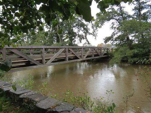 longrun-meadow-footbridge